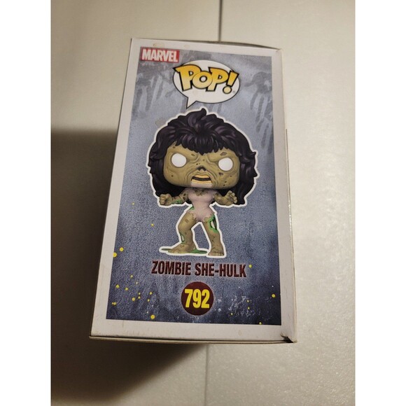 Zombie She-Hulk Funko Pop! Hot Topic Exclusive #792 - Picture 4 of 6